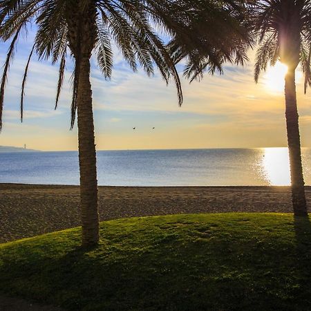 Stylish Apartment In The Heart Of Malaga With Pool Luaran gambar