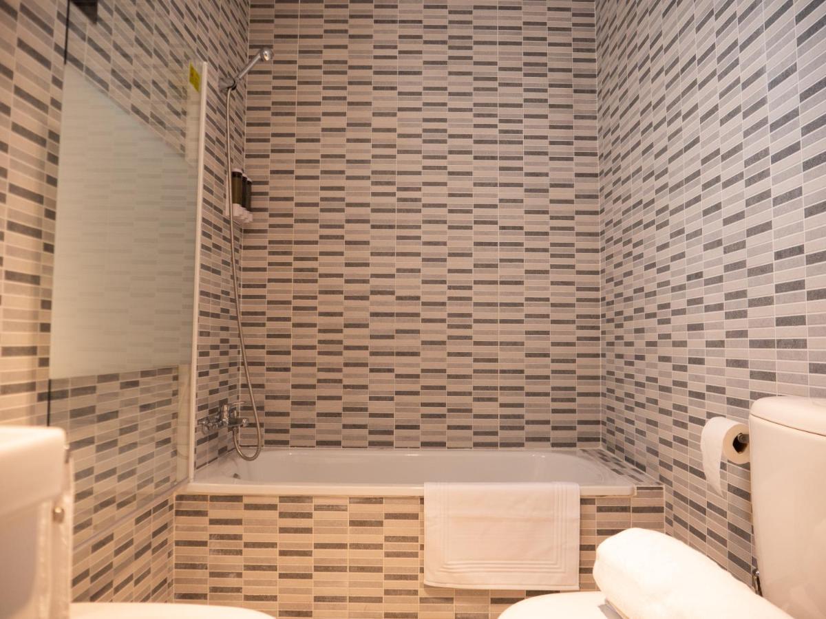 Stylish Apartment In The Heart Of Malaga With Pool Luaran gambar
