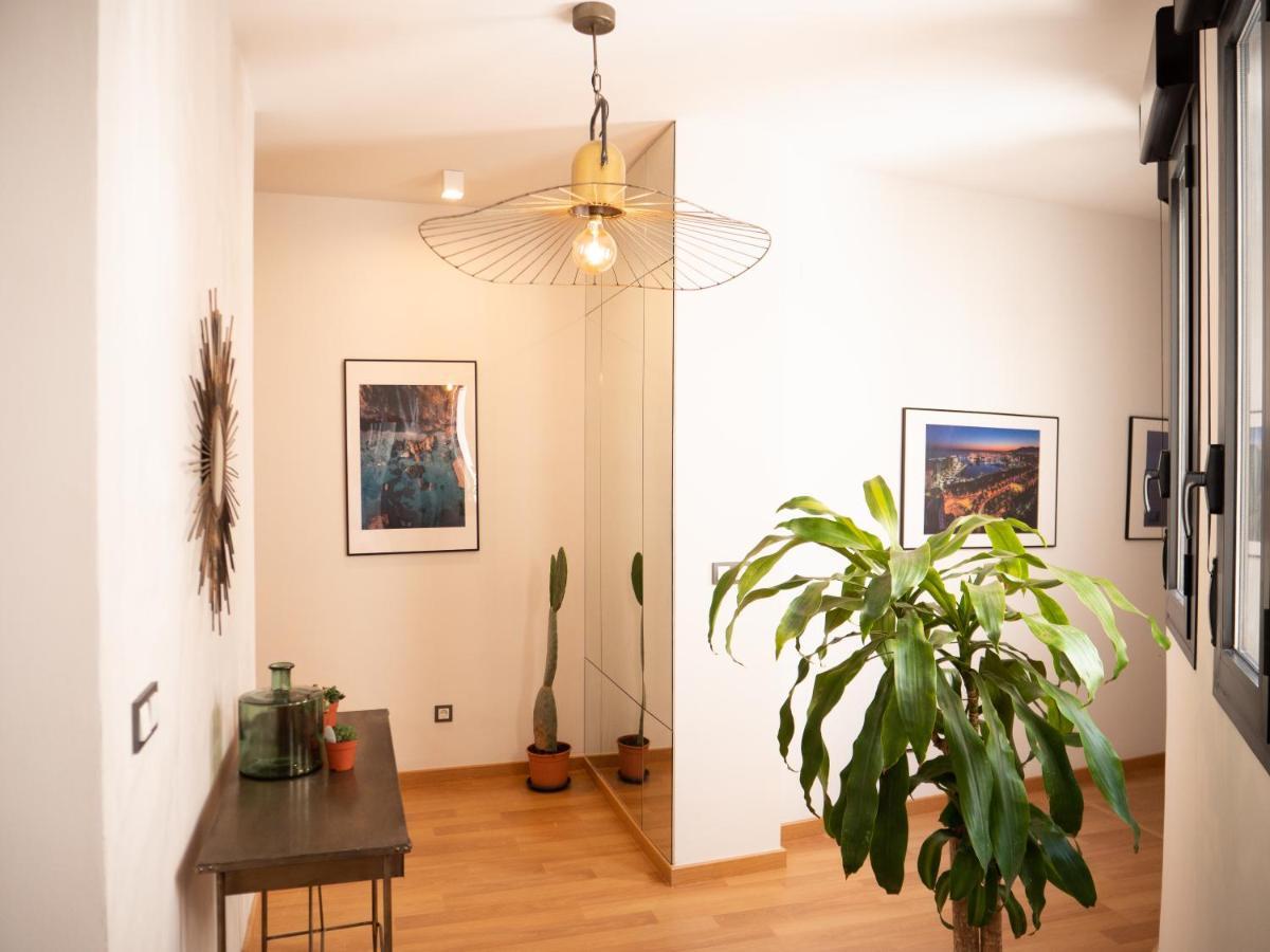 Stylish Apartment In The Heart Of Malaga With Pool Luaran gambar