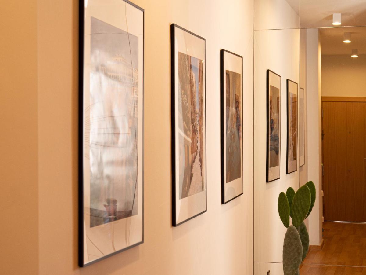 Stylish Apartment In The Heart Of Malaga With Pool Luaran gambar